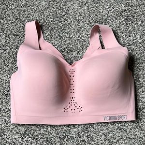 Pink VS Sport bra 32DD